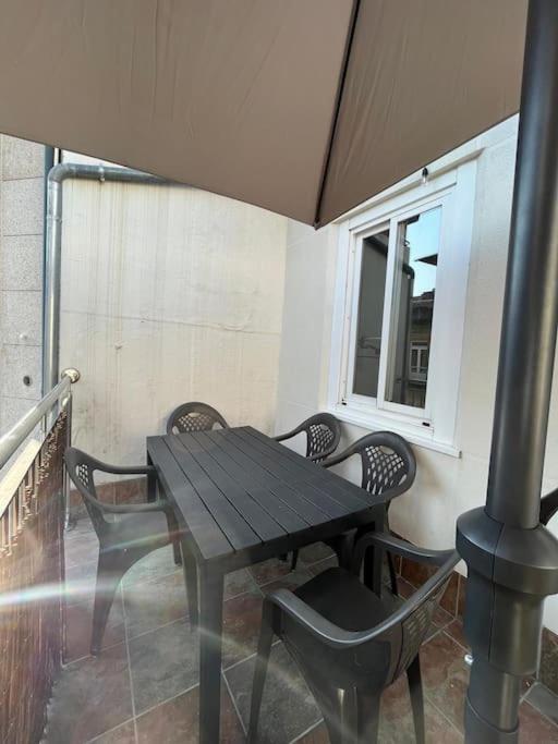 Atico Vintage Con Terraza Apartment Vigo Exterior photo